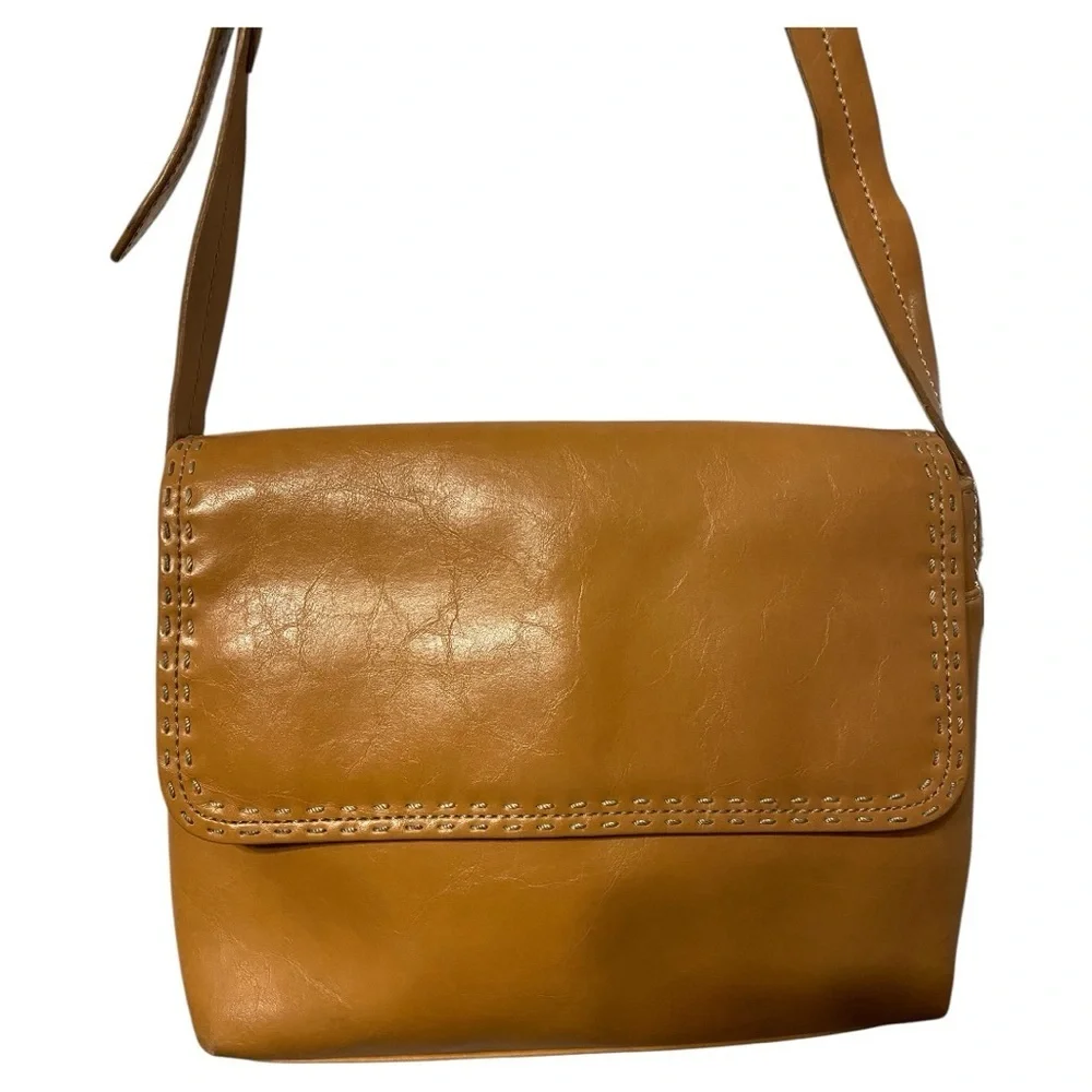 Tan Shoulder Purse Flap Over with Pockets Relic Vintage - Picture 2 of 10